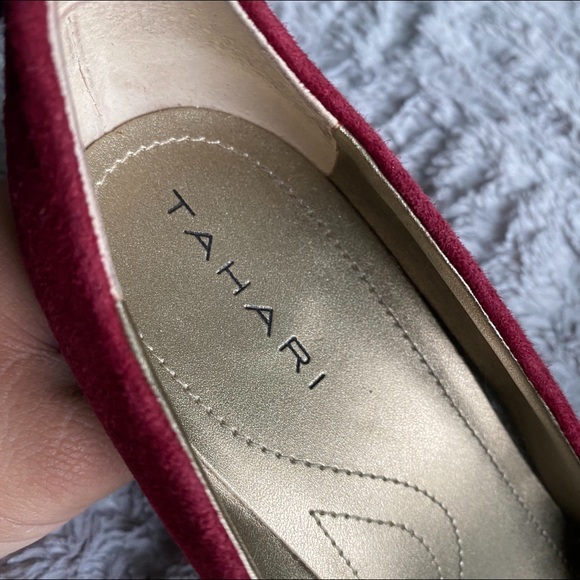 Tahari Red Heels - Picture 6 of 7